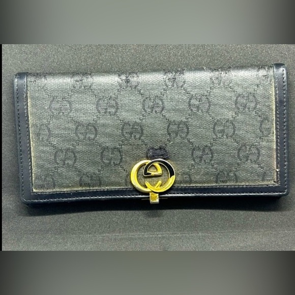 Gucci Wallet - Picture 1 of 4